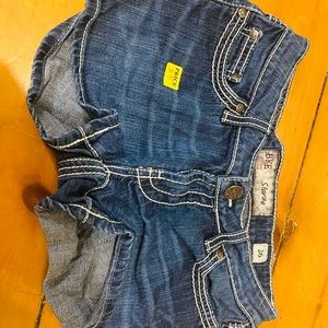 I am selling a lot of smalls and just can’t fit them no more